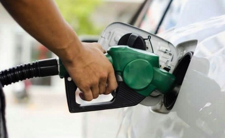 FOTO: Aumentaron los precios de los combustibles en todas las estaciones de Rosario.