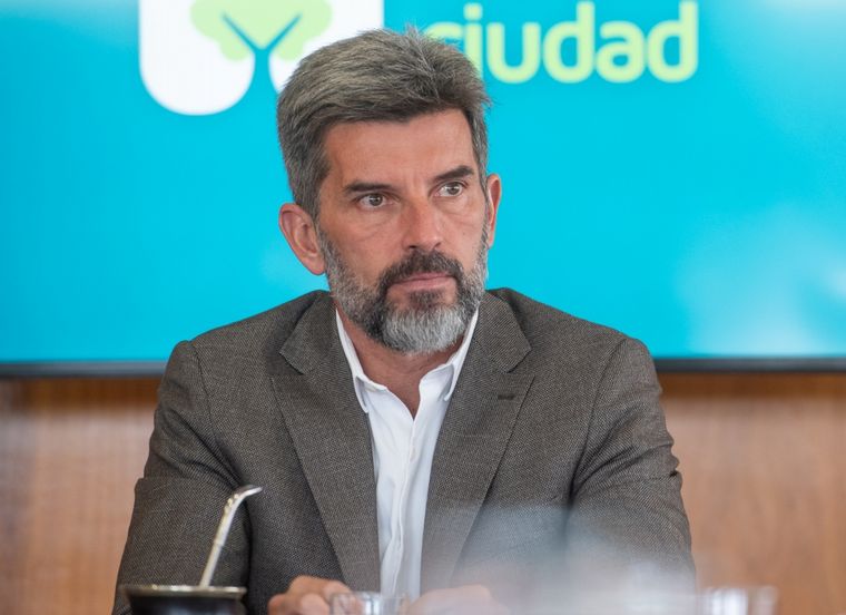 El intendente de Mendoza celebró el protocolo anti piquetes a nivel nacional.