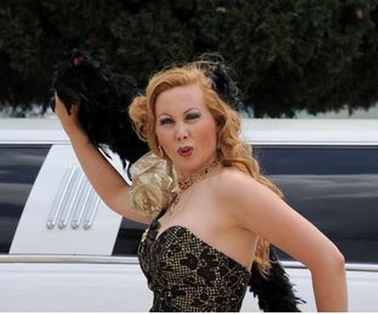 Descubriendo el lado oscuro de la moda con Graciela Sáez