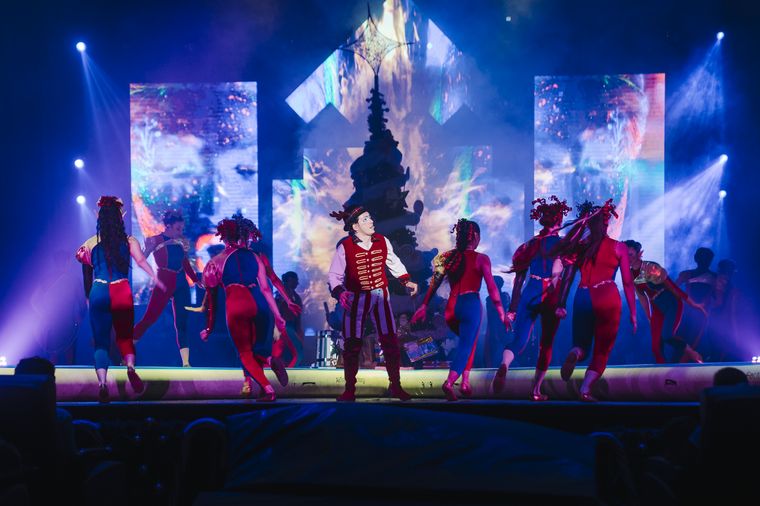 Nacho Friguglietti es Rudolf en "Una Mágica Navidad" (Foto: @silu_alvarenga.ph)