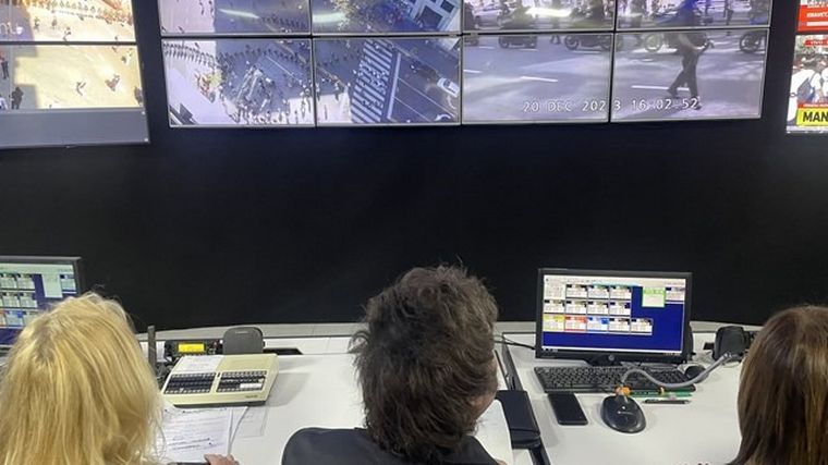 Javier Milei en el Departamento Central de Policía.