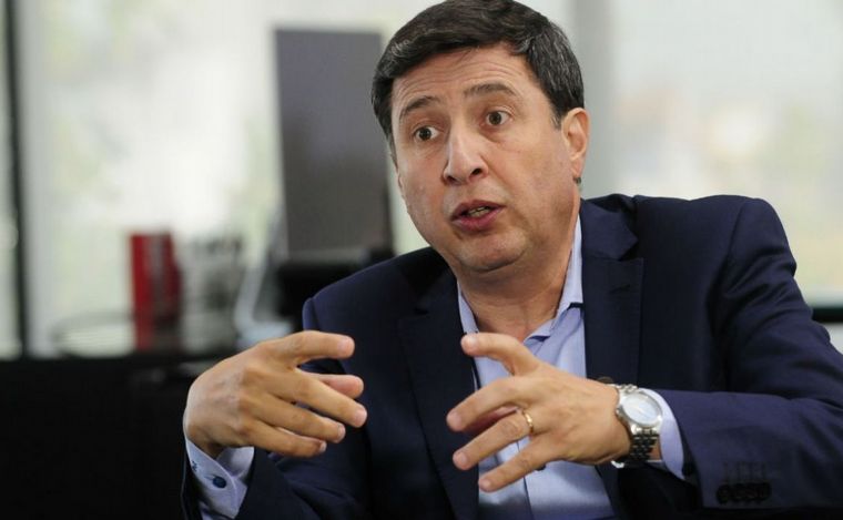 Daniel Arroyo cuestionó las medidas de Javier Milei.