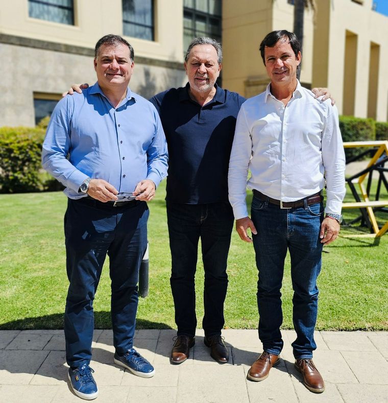 Se reunió Capitani con Santos y Valdomero: 