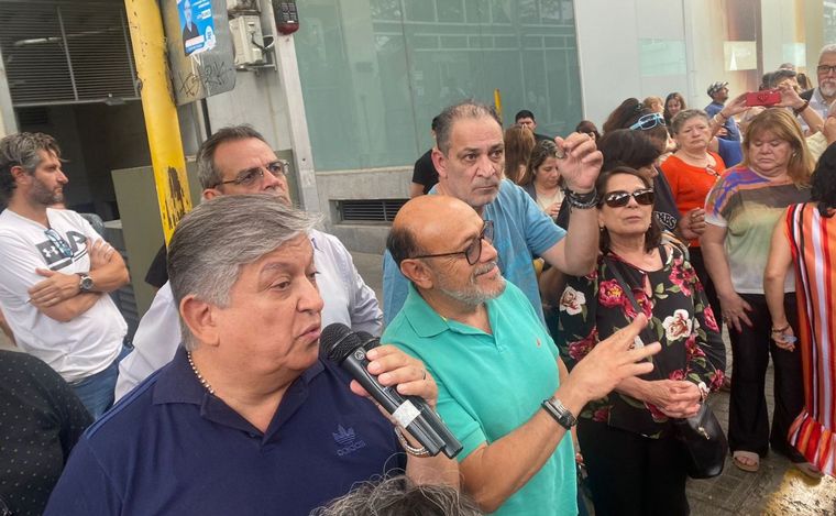 Gremios estatales suspendieron la medid de fuerza para el martes 26/12.