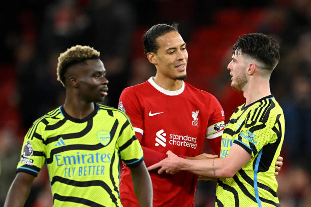 Arsenal y Liverpool se enfrentaron en un partido electrizante