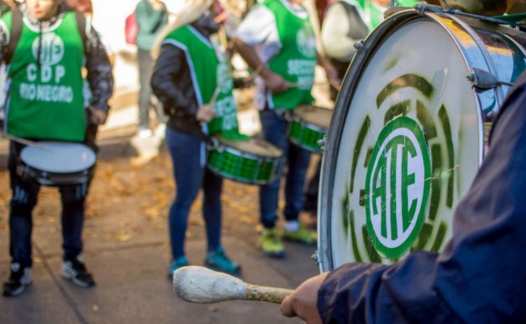 ATE Santa Fe sufriría la baja de unos 300 empleados, aproximadamente.