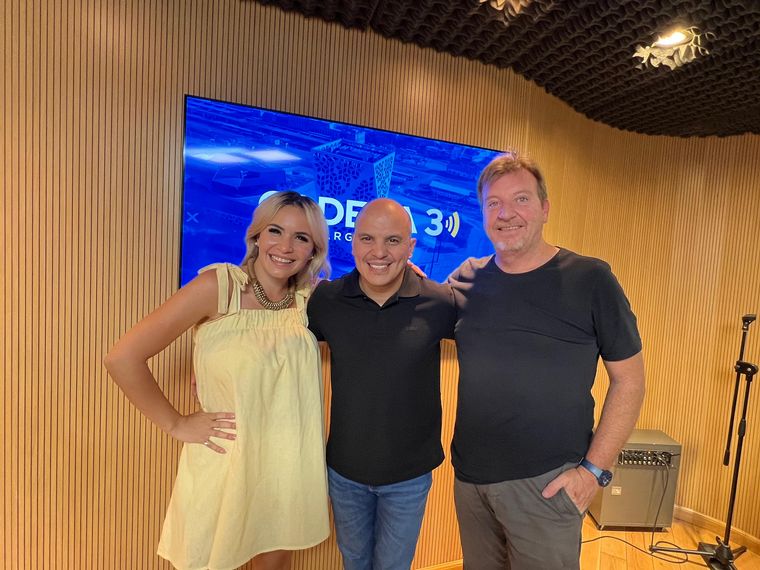 Ángel Carabajal presentó el renovado show de 