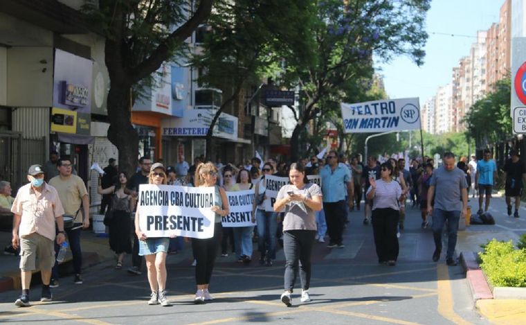 El SEP marcha por las calles de Córdoba. (Foto: Daniel Cáceres/Cadena 3)