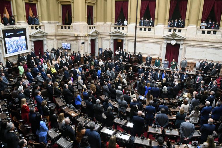 La Cámara de Diputados, en sesión,