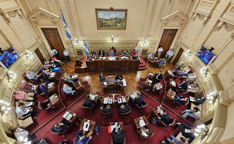 La Legislatura aprobó el Presupuesto 2024 y creación de agencia de inteligencia.