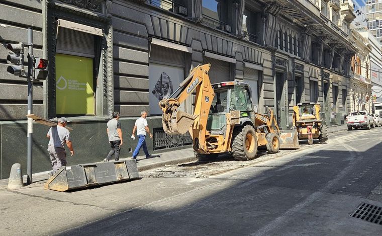 FOTO: Obras de reconstrucción de calle Santa Fe.