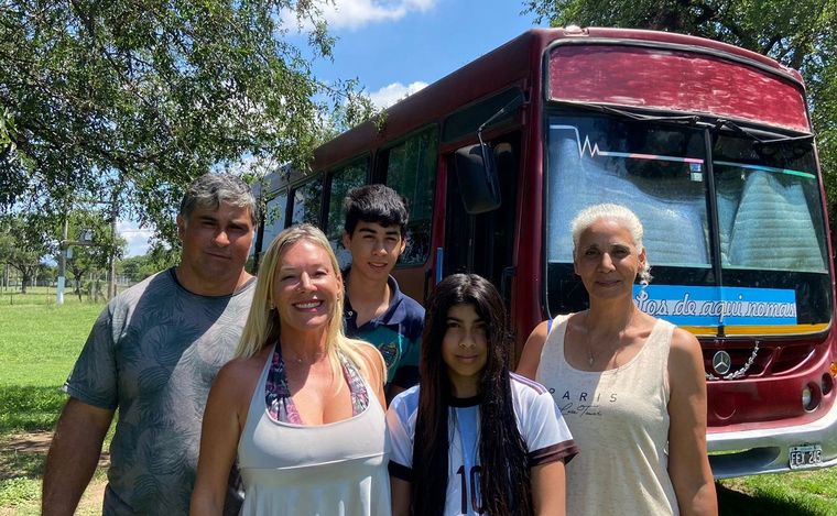 Una familia disfruta del Camping San Martín.