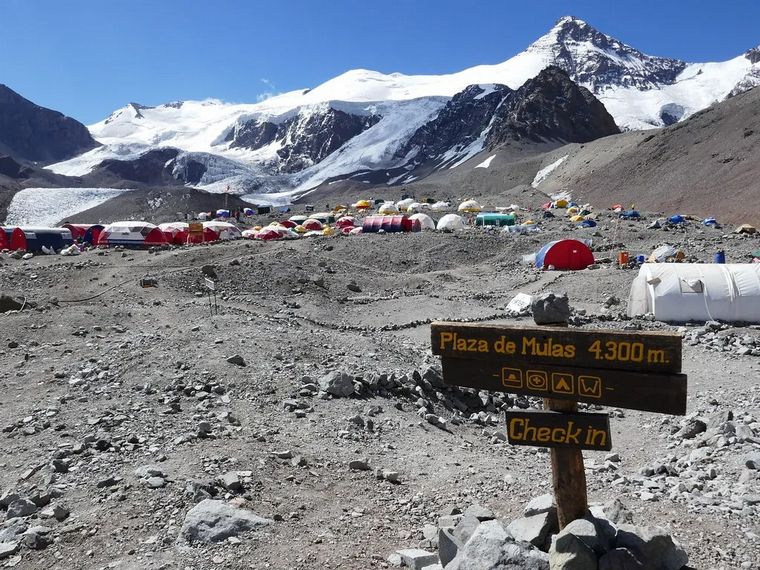 Murió un andinista ruso al pie del Aconcagua.