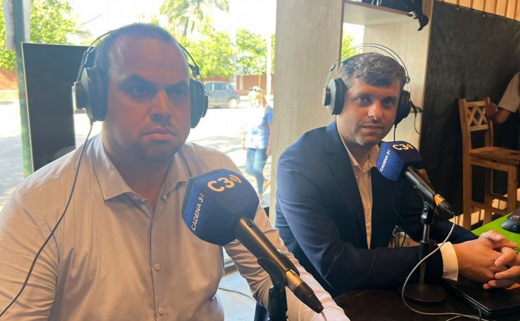 El presidente del Festival Juan López y el intendente de Jesús María, Federico Zárate