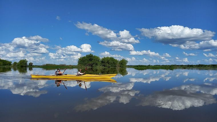 Kayak en el río San Javier, la aventura en la naturaleza de Cayastá