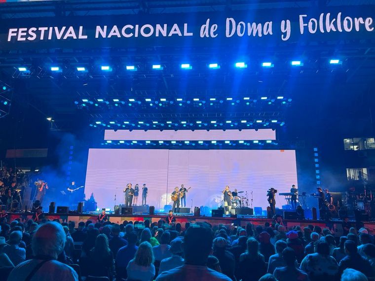 Los Nocheros en el Festival de la Doma de Jesús María. (Daniel Cáceres/Cadena 3)