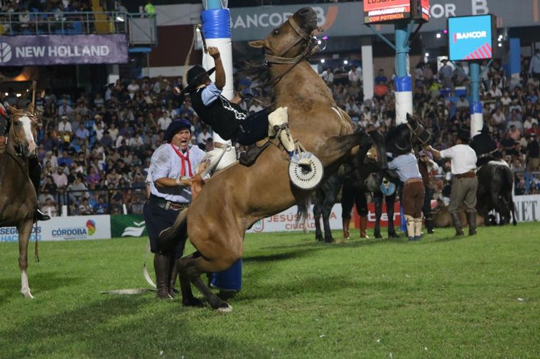 Primera noche del Festival de Doma de Jesús María. (Daniel Cáceres/Cadena 3)