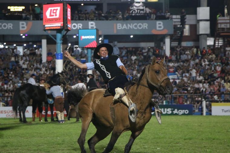 Primera noche del Festival de Doma de Jesús María. (Daniel Cáceres/Cadena 3)