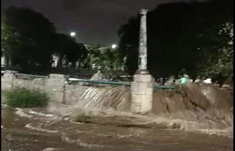 FOTO: Video: por la lluvia, el arroyo de la cañada como pocas veces se lo vio
