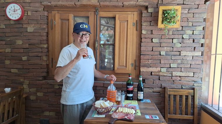 Vermú y picada, un plan imperdible en Colonia Caroya.