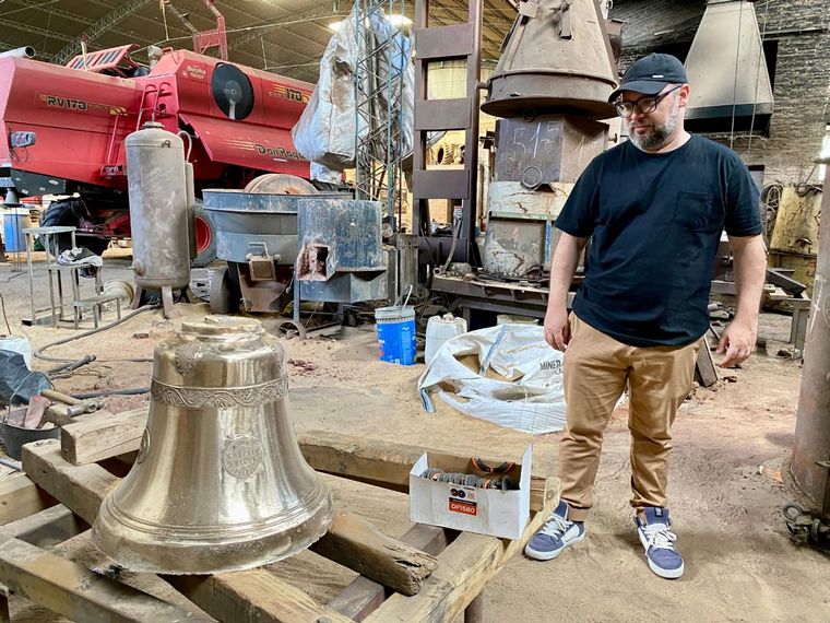 FOTO: La fábrica de campanas en San Carlos: un lugar que hizo historia en los templos