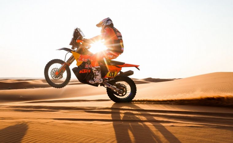Kevin Benavides gana la etapa y demuestra que está entero para ir por el Dakar