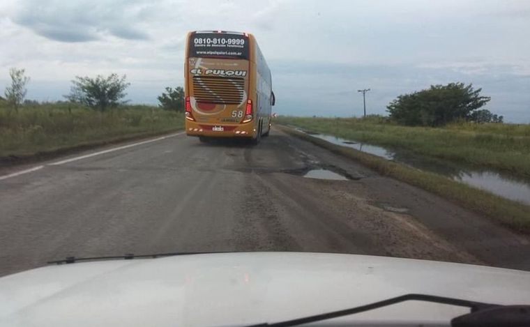 FOTO: Rutas nacionales que atraviesan Santa Fe se encuentran en mal estado.
