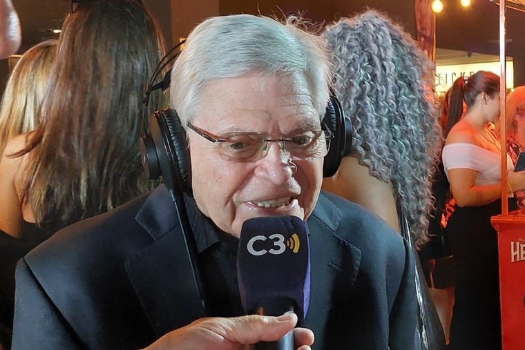 Viva la Radio y un programa más que especial desde el Teatro Luxor.