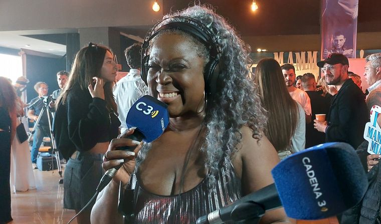 Viva la Radio y un programa más que especial desde el Teatro Luxor.