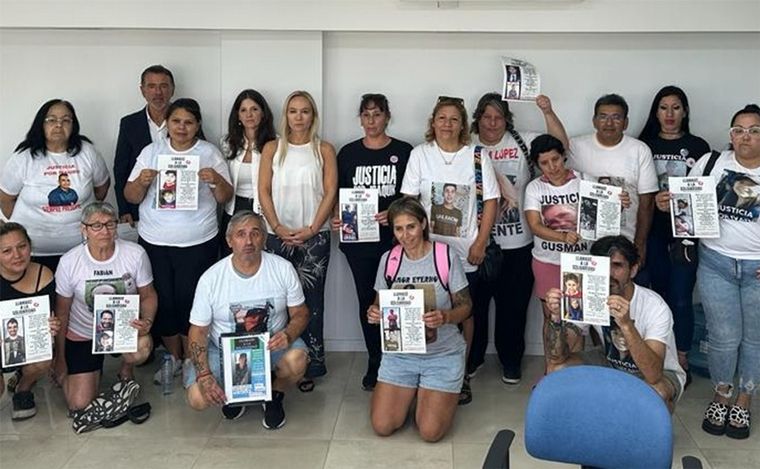 La fiscal general de Santa Fe se reunió con familiares y víctimas de inseguridad.