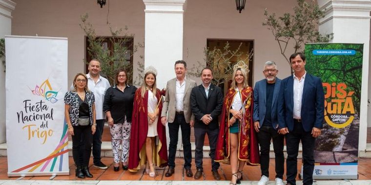 FOTO: Leones lanzó la 68° edición del Festival Nacional del Trigo en el Cabildo