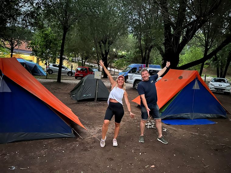 FOTO: Siempre Juntos, de camping en Villa Carlos Paz.