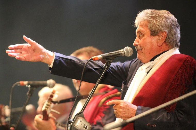 Los 4 de Córdoba llenaron de música la sexta noche de Jesús María