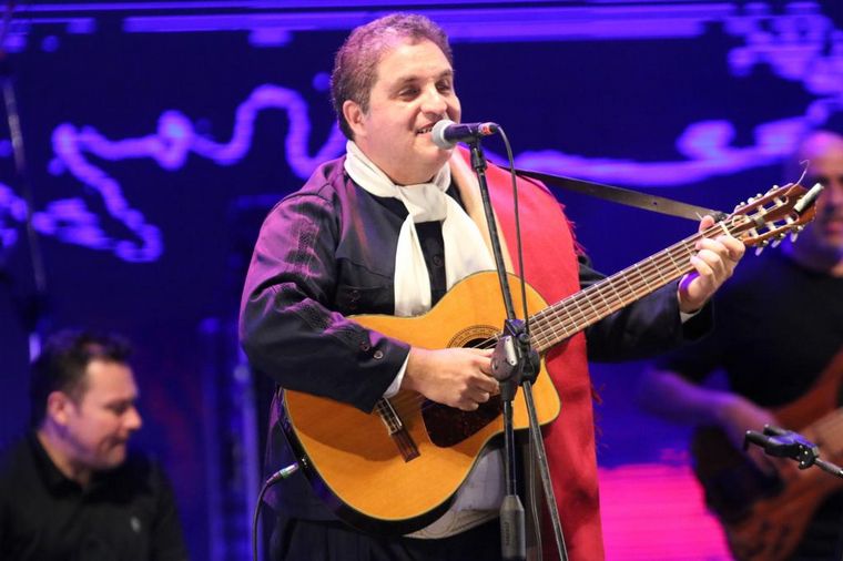 Los 4 de Córdoba llenaron de música la sexta noche de Jesús María