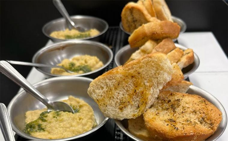 Descubriendo sabores y tradiciones en el Bodegón Sanguchero de Rosario.
