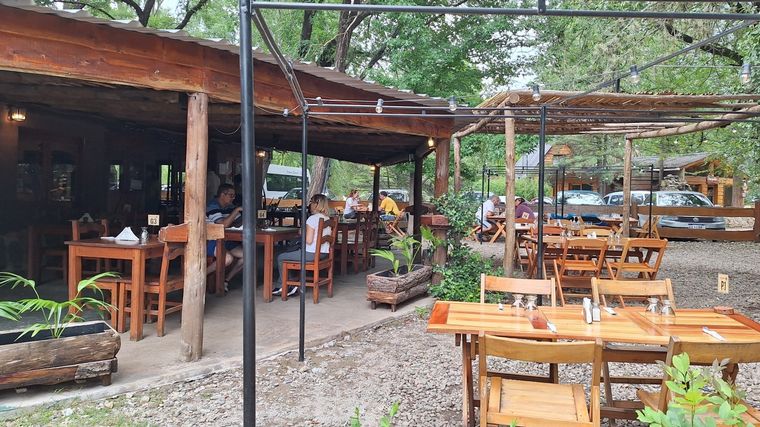 Posada El Durazno, una parada con variedad gastronómica en las sierras de Córdoba.