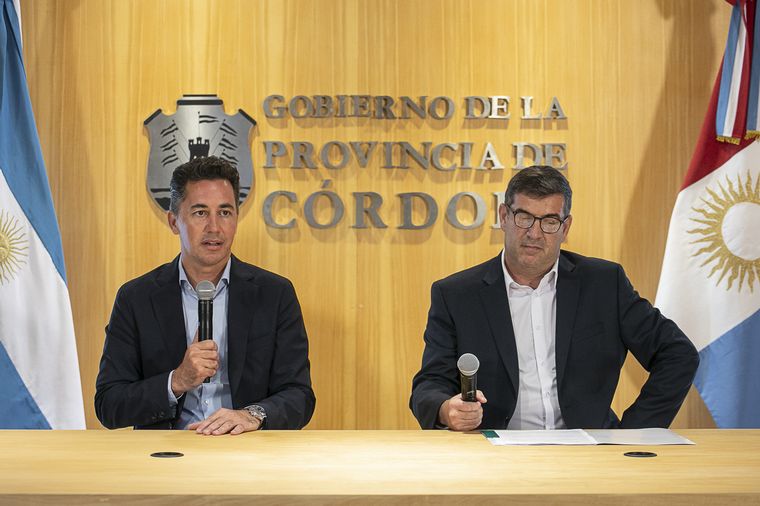 FOTO: Manuel Calvo y Raúl Paolasso, durante el anuncio en Bancor.