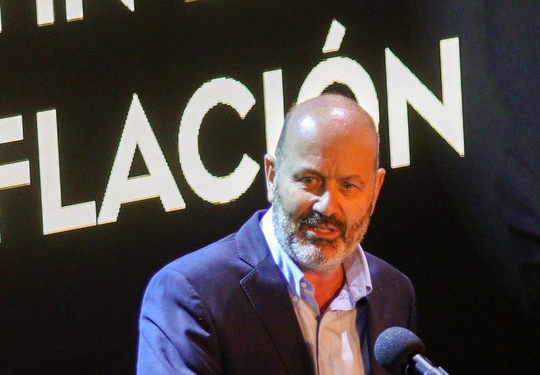 Sturzenegger liderará la Unidad Transitoria para la Desregulación de la Economía.