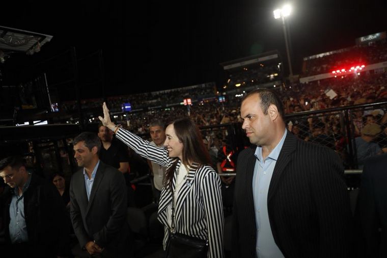 La vicepresidenta Victoria Villarruel presente en la octava noche del festival.