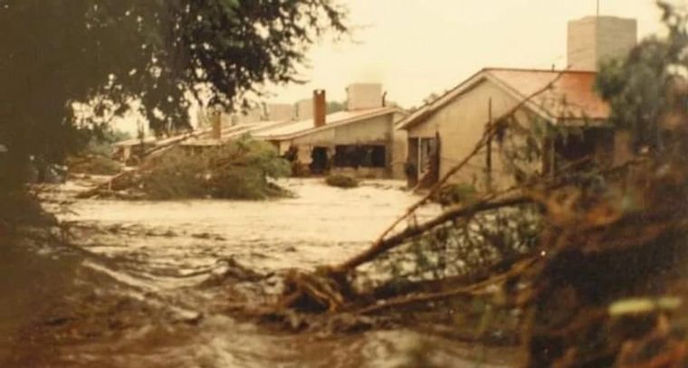 A 32 años del alud de San Carlos Minas (Foto: Raúl Martínez)