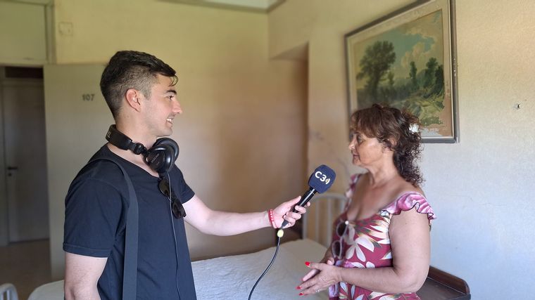 Cadena 3 visitó el histórico y misterioso Hotel Viena de Miramar de Ansenuza