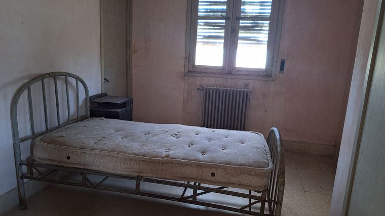 Cadena 3 visitó el histórico y misterioso Hotel Viena de Miramar de Ansenuza