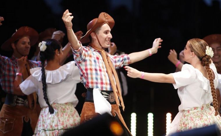 Todo el color de la décima noche de Jesús María.