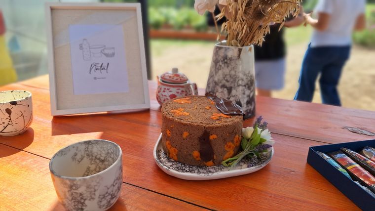 Despeñaderos Florece: un nuevo rincón para disfrutar una merienda entre flores