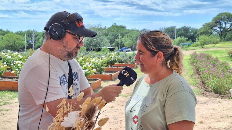 Despeñaderos Florece: un nuevo rincón para disfrutar una merienda entre flores