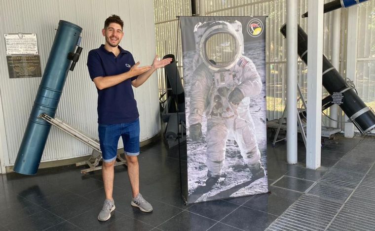 Agustín Dadamio visitó el Centro de Observadores del Espacio.