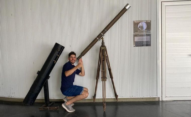 Agustín Dadamio visitó el Centro de Observadores del Espacio.