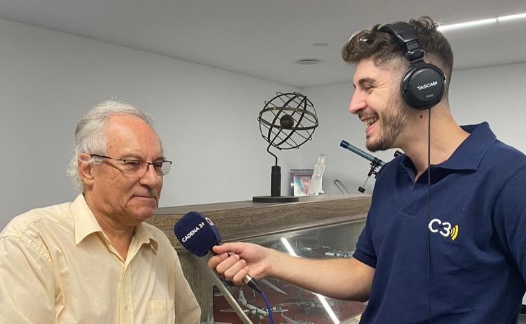 Agustín Dadamio visitó el Centro de Observadores del Espacio.