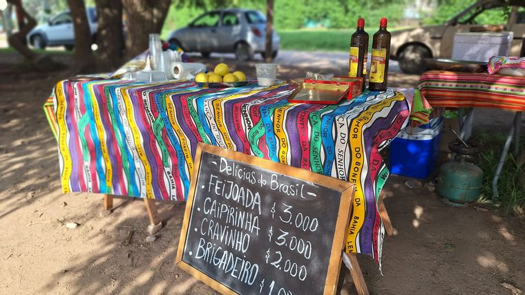Feria de artesanos en Villa La Bolsa, un espacio de arte, música y cultura