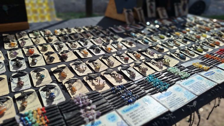 Feria de artesanos en Villa La Bolsa, un espacio de arte, música y cultura